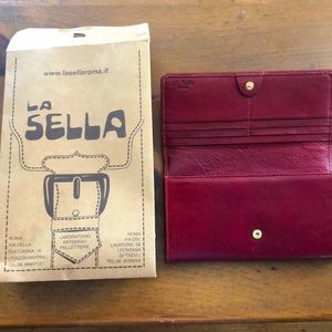 La Sella / Roma Women’s Leather Wallet NWOT